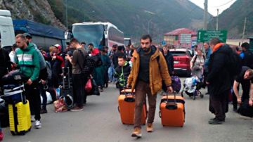 Родившимся в ЛДНР и Крыму россиянам отказывают во въезде в Грузию