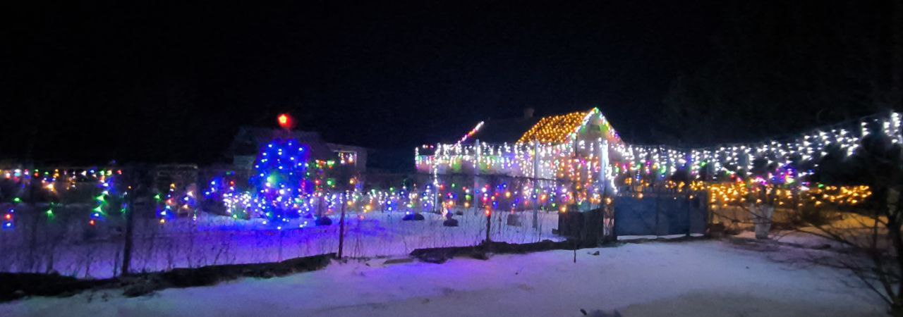 Своим новогодним настроением делятся жители Владимировки и Александровки