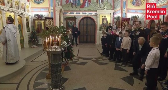 Путин и случай на Рождественском богослужении