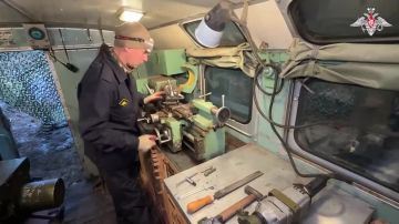 Специалисты ремонтного взвода 244-й артиллерийской бригады 11-го армейского корпуса восстановили артиллерийское орудие в зоне спецоперации