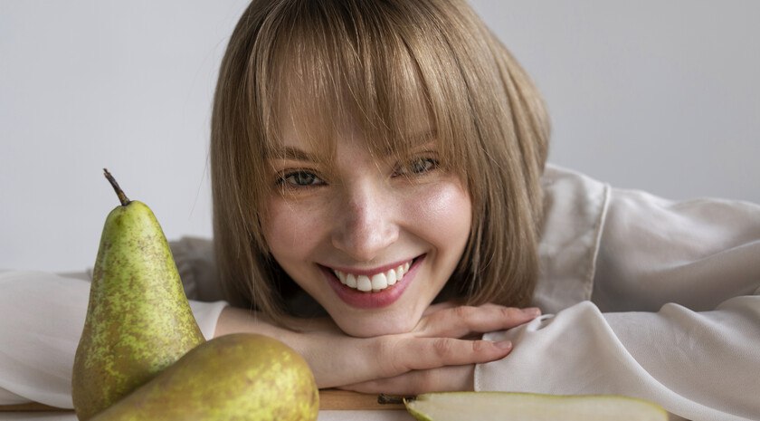 Секреты молодости кожи: эксперт рассказала, почему диеты старят, а консервы омолаживают