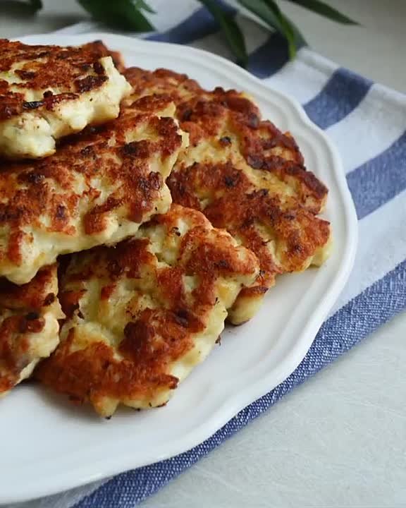 1111126. 16261125. Рубленные котлетки сыром Ингредиенты: