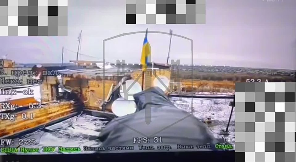 Оператор дрона группировки войск "Днепр" снял тряпку, которая мешала в городе Орехов на Запорожском направлении