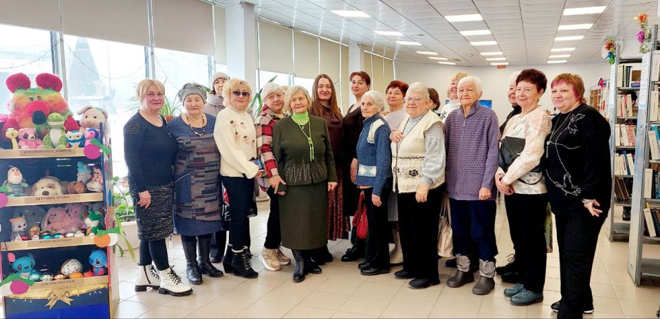 16 декабря в Центральной городской библиотеке накануне важнейшего православного праздника — Крещения Господня (Богоявления) прошло мероприятие «Крещенская встреча. Традиции и обычаи»
