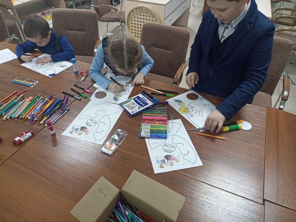 В Кирилловском Доме культуры прошли творческие занятия «Крещенский сувенир»