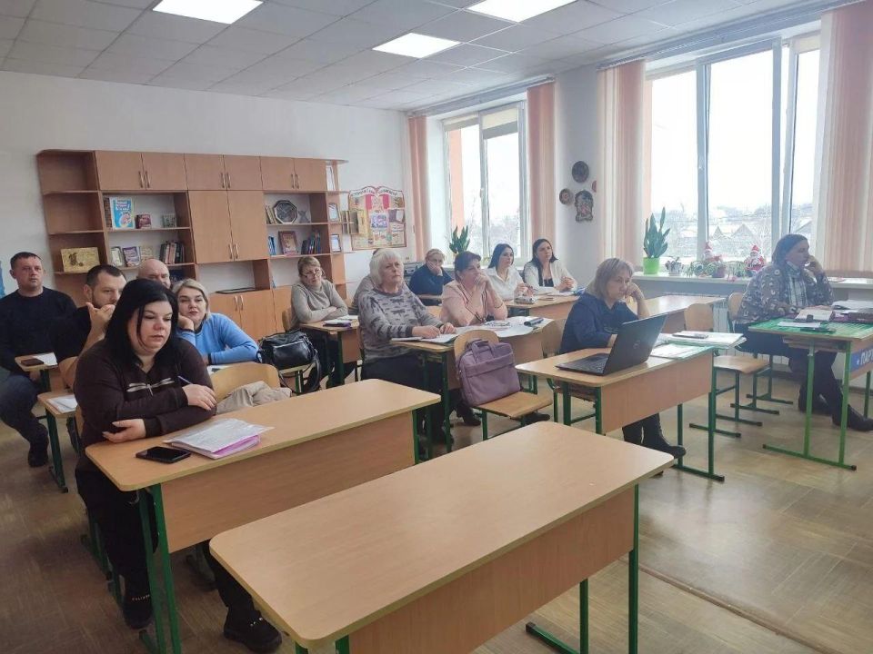 В Раздольской СОШ Михайловского района прошёл педагогический совет