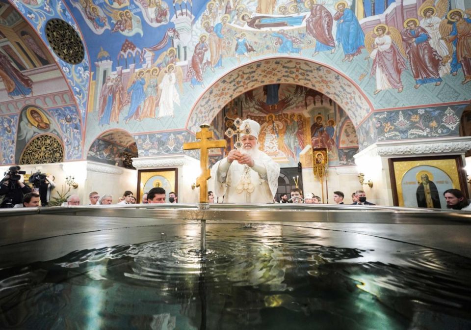 Дмитрий Ворона: Крещенский сочельник - день строгого поста и подготовки к большому празднику, время духовного очищения и молитвы перед торжеством