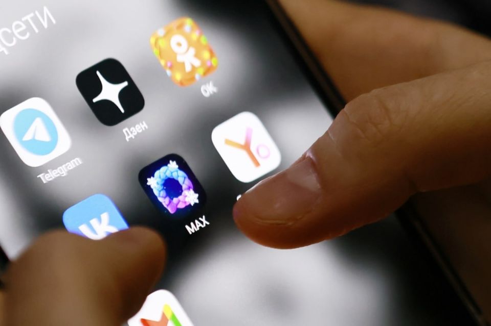 ����� ���������� MAX ����� ������������� � ������� � ���������� �������