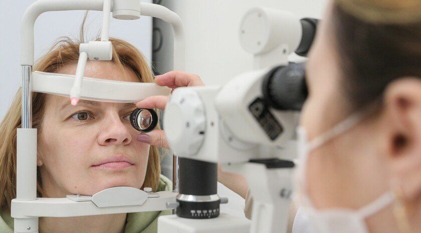 Окулисты из Москвы провели почти 380 консультаций для жителей исторических регионов