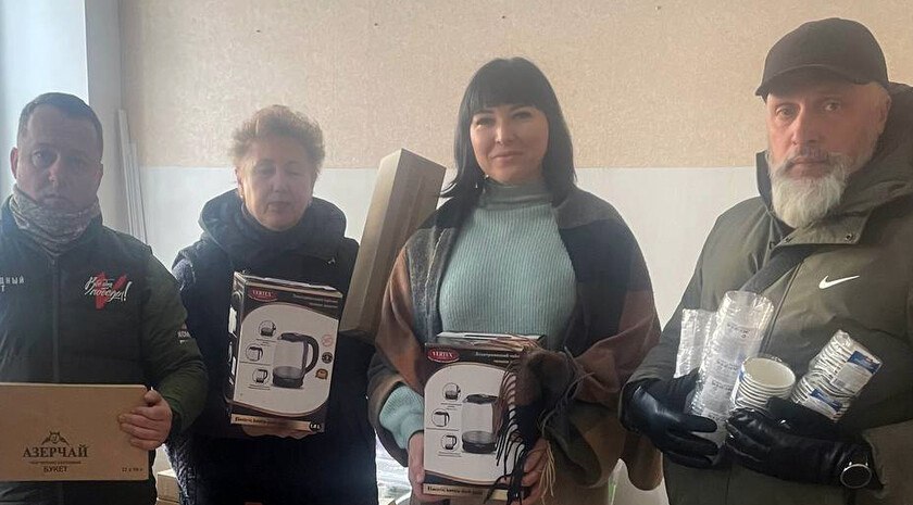 Волонтеры привезли необходимые продукты для пунктов обогрева в Токмаке