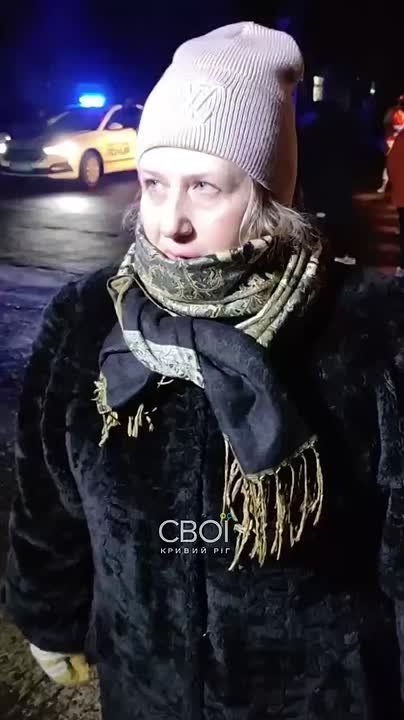 В Кривом Роге продолжается перекрытие дорог горожанами из-за отсутствия света: они говорят, что расходиться не собираются