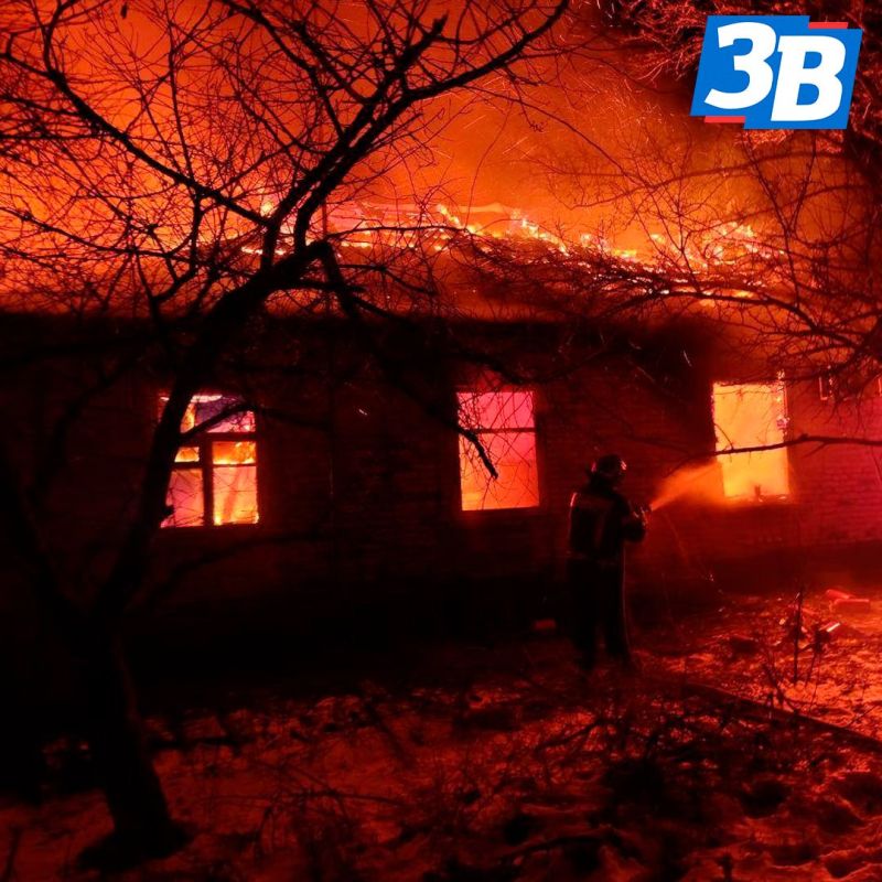 В Токмакском МО загорелся дом в результате атаки БпЛА ВСУ