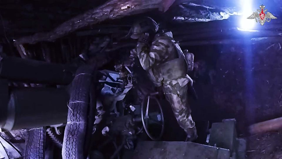 Минобороны России: Точный прилет. Расчёты «Гиацинт-С» группировки войск «Восток» нанесли серию ударов по выявленным пунктам управления БПЛА противника в Запорожской области