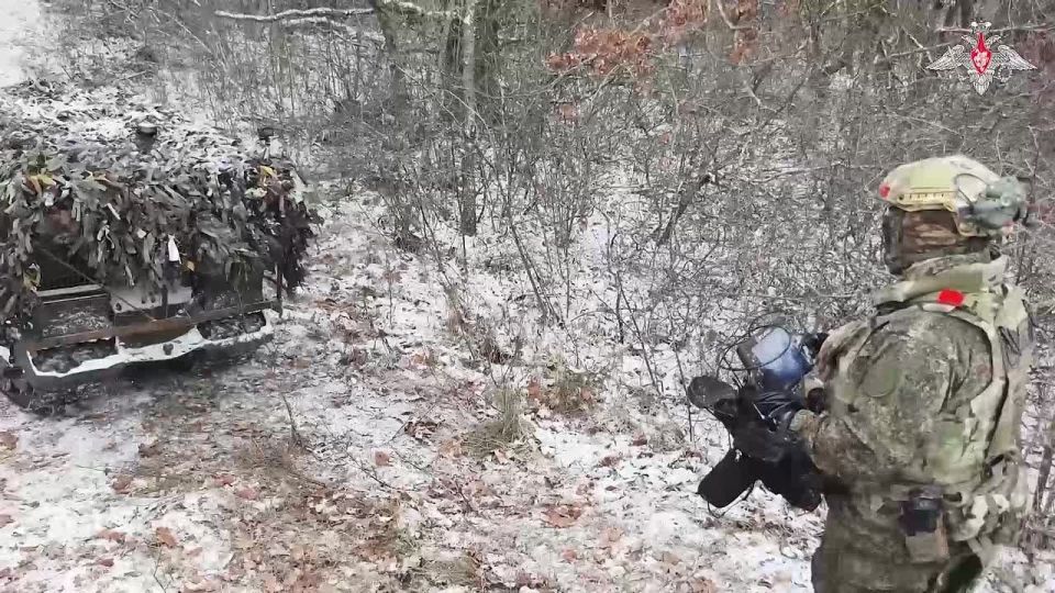 Материально-техническое обеспечение ВС РФ производит отбор граждан на воинские должности: