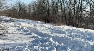 Расчистка дорог в Мелитопольском муниципальном округе