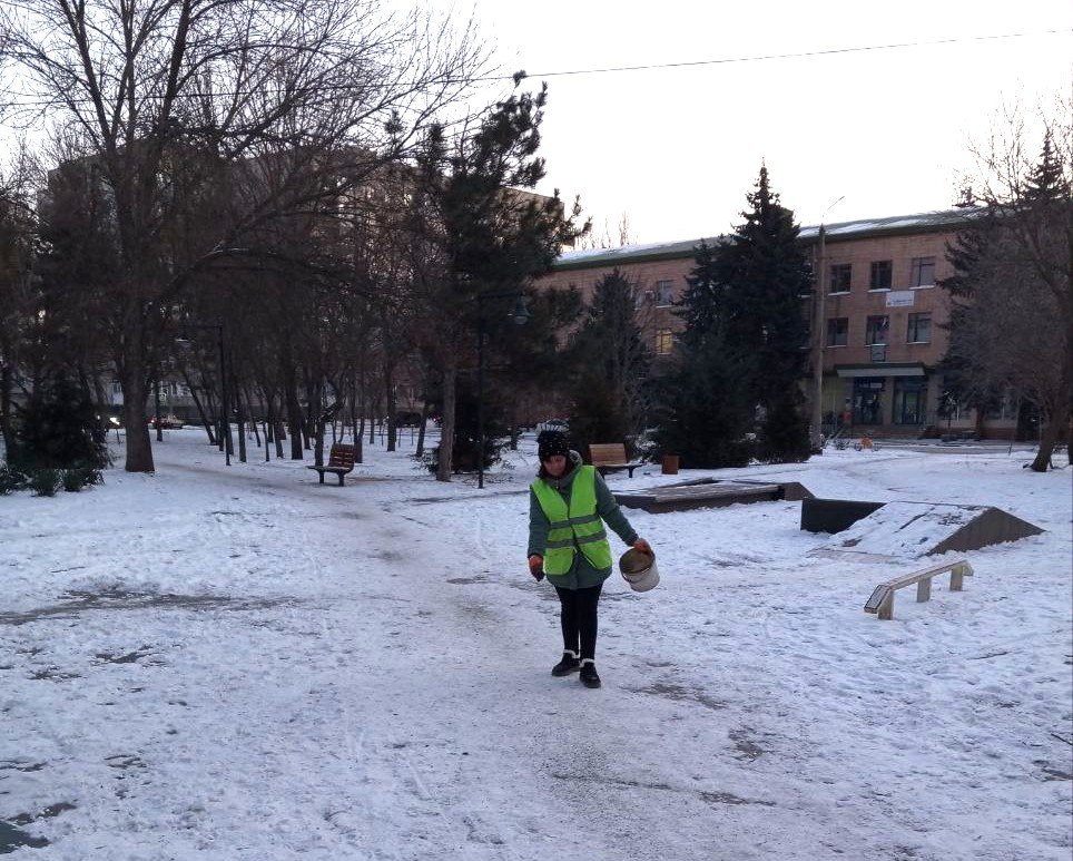 Ранним морозным утром начинается рабочий день сотрудников МУП УК «Контакт»