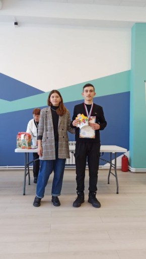 #знай_наших. Воспитанник Акимовской спортивной школы «Колос» на блицтурнире по шахматам обогнал мастеров и кандидатов в мастера спорта! В Мелитополе прошел открытый блицтурнир по шахматам