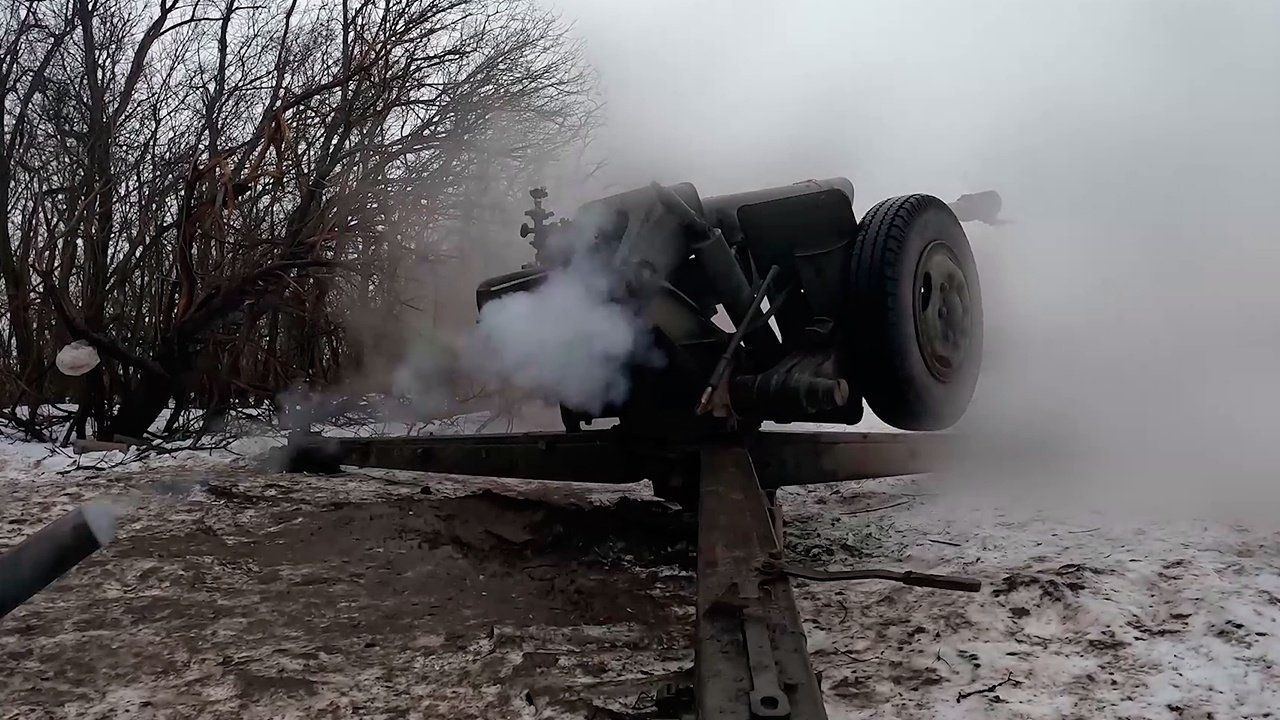 Расчеты Д-30 разнесли позиции украинских боевиков в Запорожской области