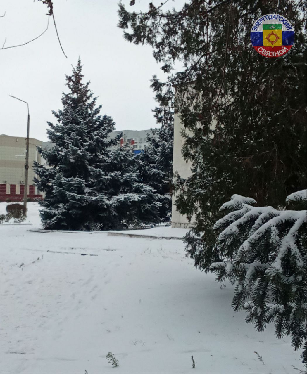 С добрым, зимним утром!. Желаем проснуться, сладко потянувшись, улыбнувшись новому дню, выпить ароматного кофе и зарядиться энергией до самого вечера! Пускай за окном кружатся красивые снежинки, искрится белоснежный снег...