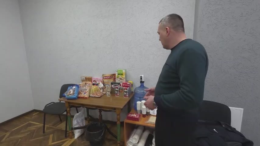 Народный фронт помогает обустраивать пункты обогрева в Васильевском округе