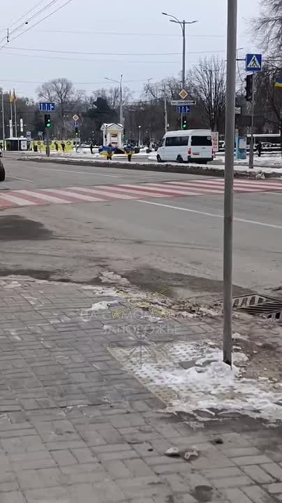 ������ ���� � 9-00 ����� ��������� ������������� ���������