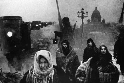 Пришибская библиотека представила выставку ко Дню полного снятия блокады Ленинграда