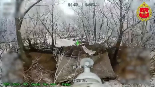 Минобороны России: Операторы подразделений войск беспилотных систем бьют без промаха