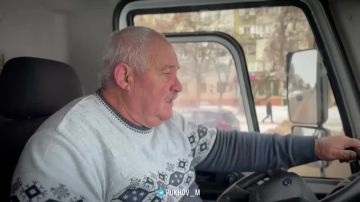 Максим Пухов: Сегодня с раннего утра коммунальные службы города ведут активную работу по борьбе с гололёдом