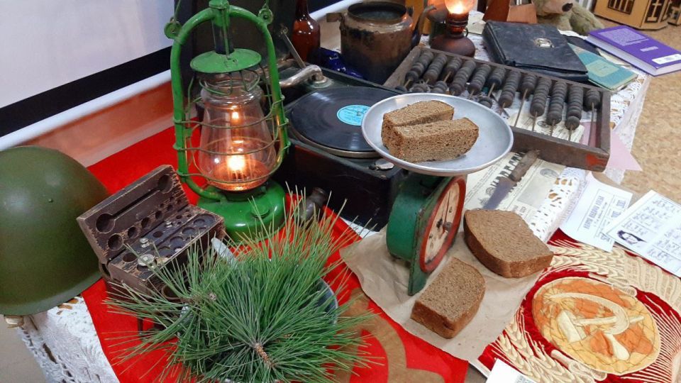 В Доме культуры «Маяк» открылась выставка «Свет в темноте. Лица блокадного Ленинграда»