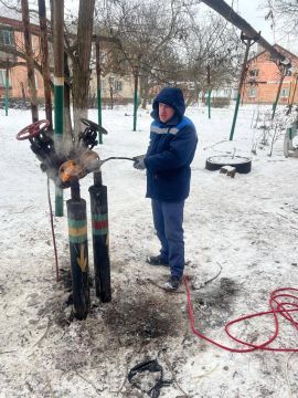 Аварийная бригада из Дагестана приехала в Бердянск, чтобы помочь городу в разморозке систем отопления
