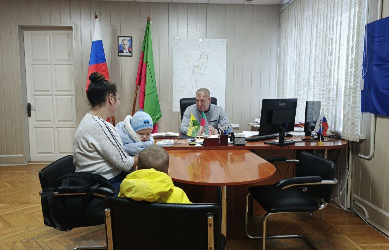 В территориальном отделе Кирилловского поселения состоялся личный приём граждан