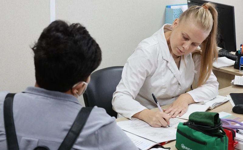 Минздрав утвердил обновленный стандарт лечения гриппа в РФ