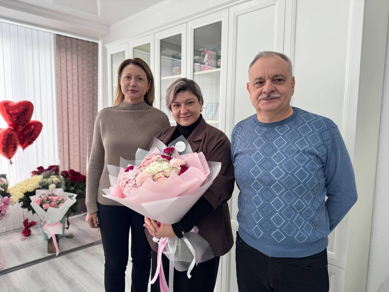 Ангелина Ярчук: От всей души поздравляем с днём рождения министра труда и социальной политики Запорожской области Дину Васильевну!