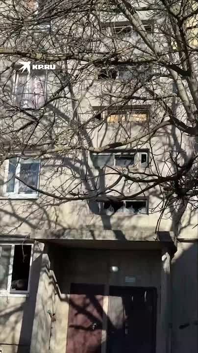 «Прямое попадание в жилой дом»: Десятки стекол в квартирах выбиты на фоне морозов в Запорожской области