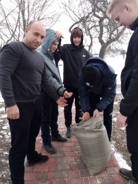 �������� � ������� ������������������� ����� � 4 ������� ������� � ������������� ����� �������� ���� �����