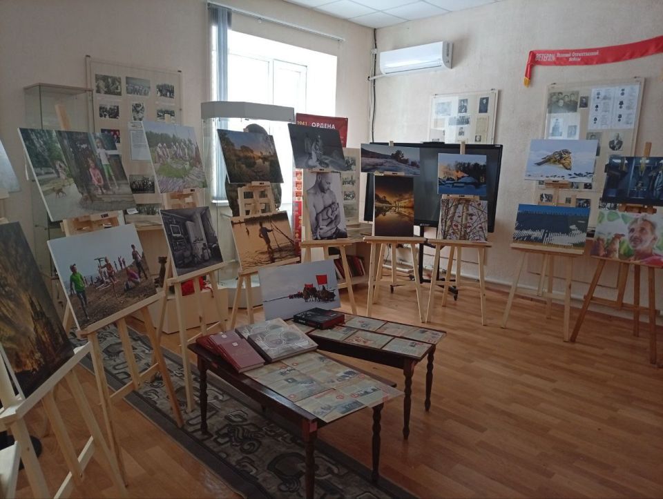 3 февраля МБУ «Приазовский краеведческий музей» посетили представители шефа –региона , общественно-полезного благотворительного фонда «Красный обоз. Томск-фронту»