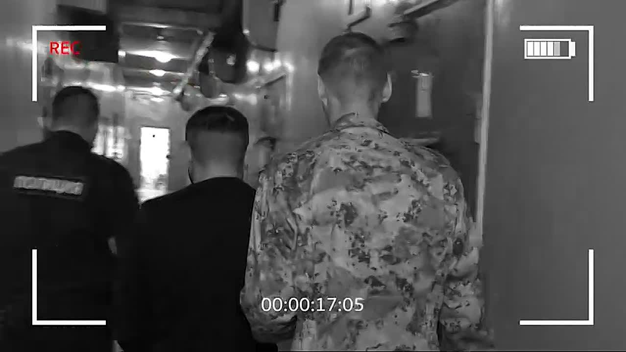 Если вы получили звонок от незнакомца, который обещает награду или погашение ваших долгов в обмен на совершение диверсий, направленных на повреждение объектов военной инфраструктуры, правоохранительных органов...