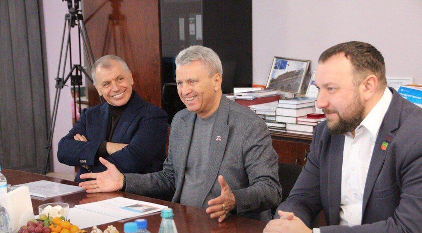 Константинов: Крым и Запорожская область органически дополняют друг друга