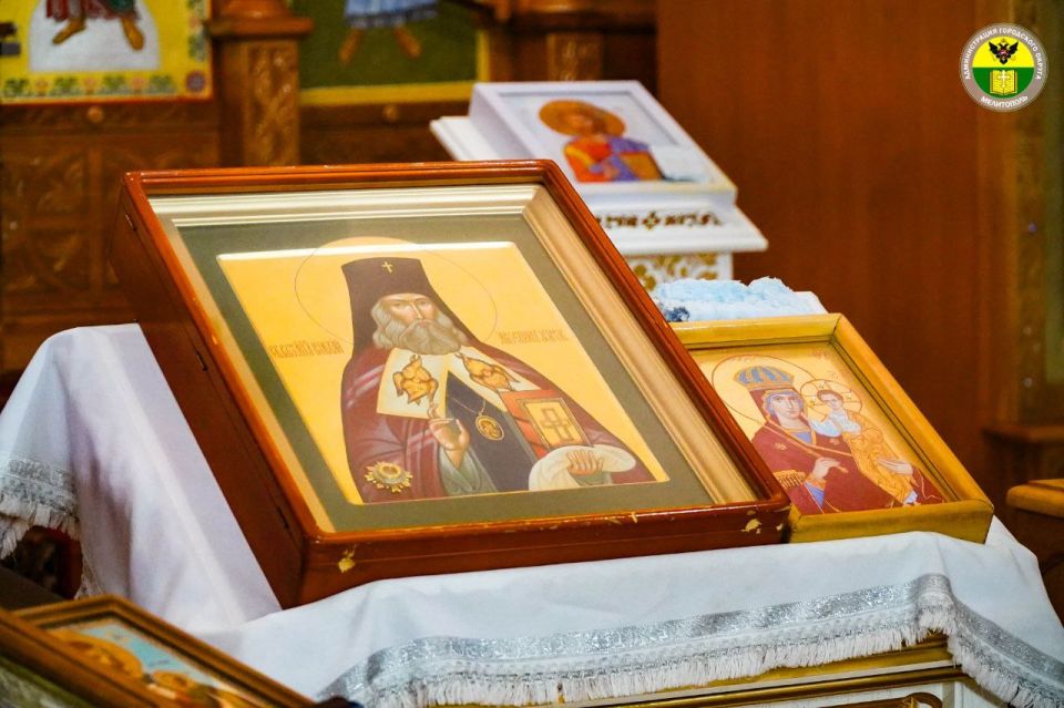 Сергей Золотарёв: Сегодня, 7 февраля, наш город встретил великую духовную святыню — икону с частицей мощей святого равноапостольного Николая, архиепископа Японского