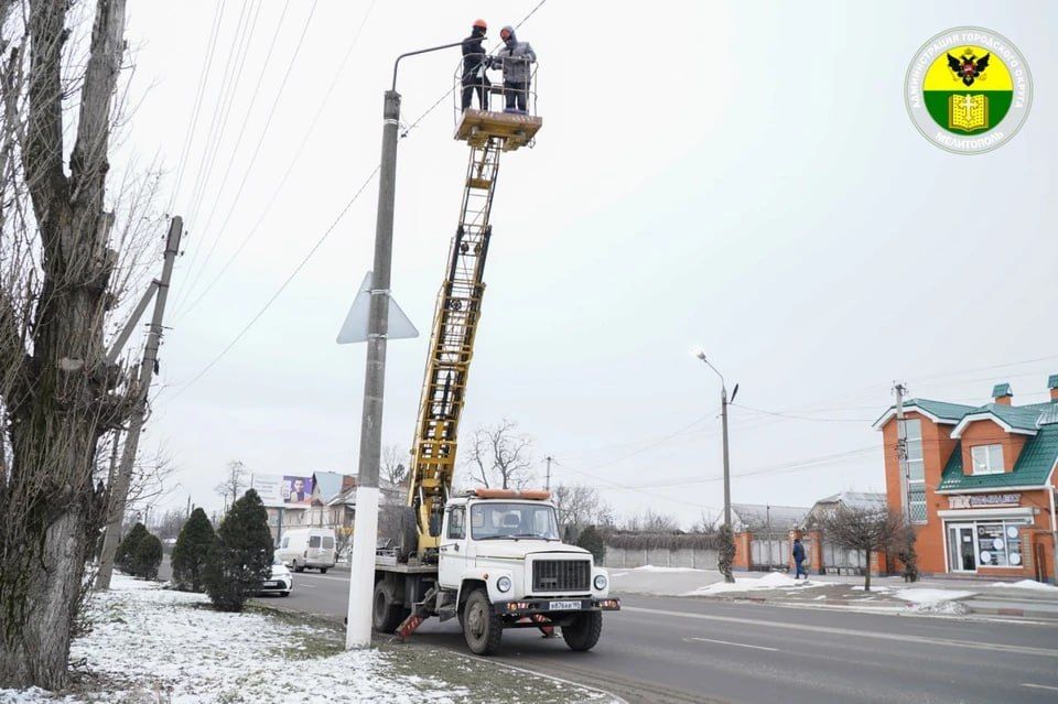 В Мелитополе проводится плановая модернизация уличного освещения