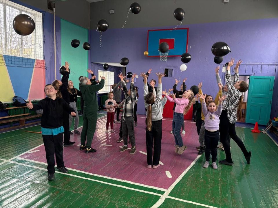 Учреждения культуры в работе с подрастающим поколением уделяют внимание подвижным играм и спортивным мероприятиям