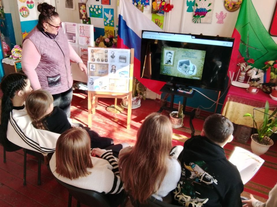 В СК с.Солёное состоялась. тематическая беседа ко Дню российской науки