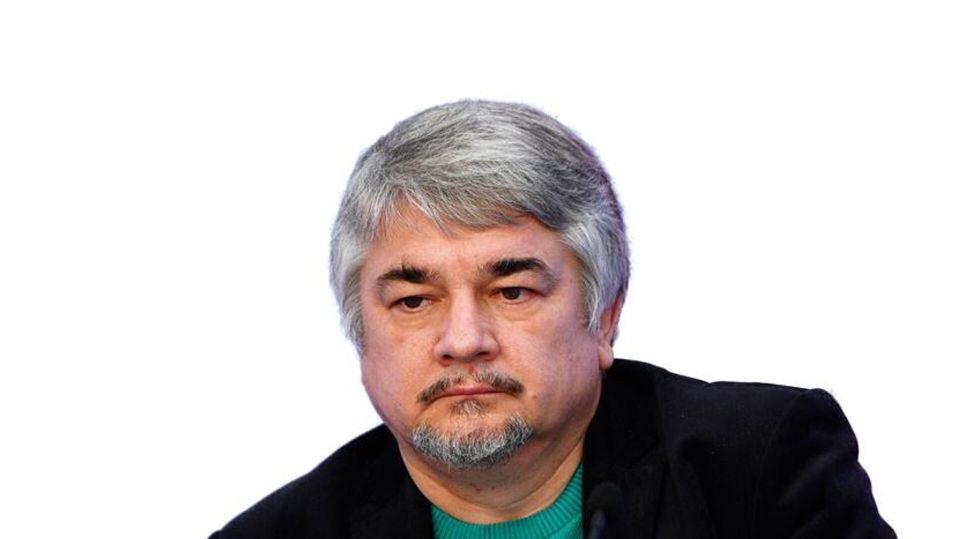 Ростислав Ищенко: ВСУ тратят свои резервы в Донбассе, пока армия России готовится к боям за Запорожье