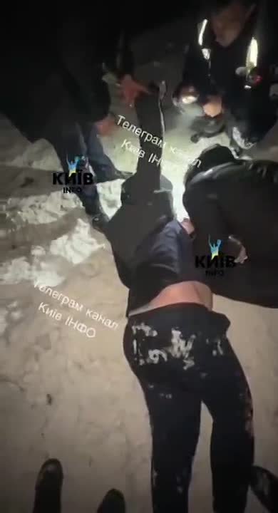 В Киеве людоловы из ТЦК вместе с полицией прямо на улице убили мужчину в момент задержания