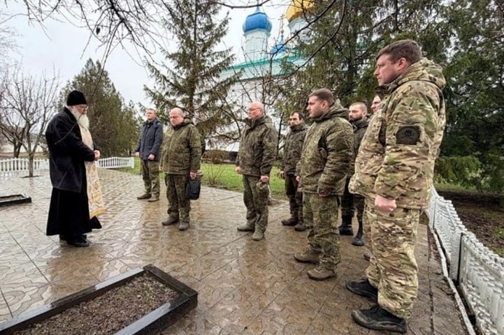 В Токмаке открыли мемориал в честь бойцов 1430-го гвардейского полка