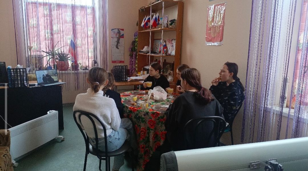 17 февраля в филиале Райновского сельского клуба провели с детьми беседу и профилактический видеолекторий «Стоп-наркотик»