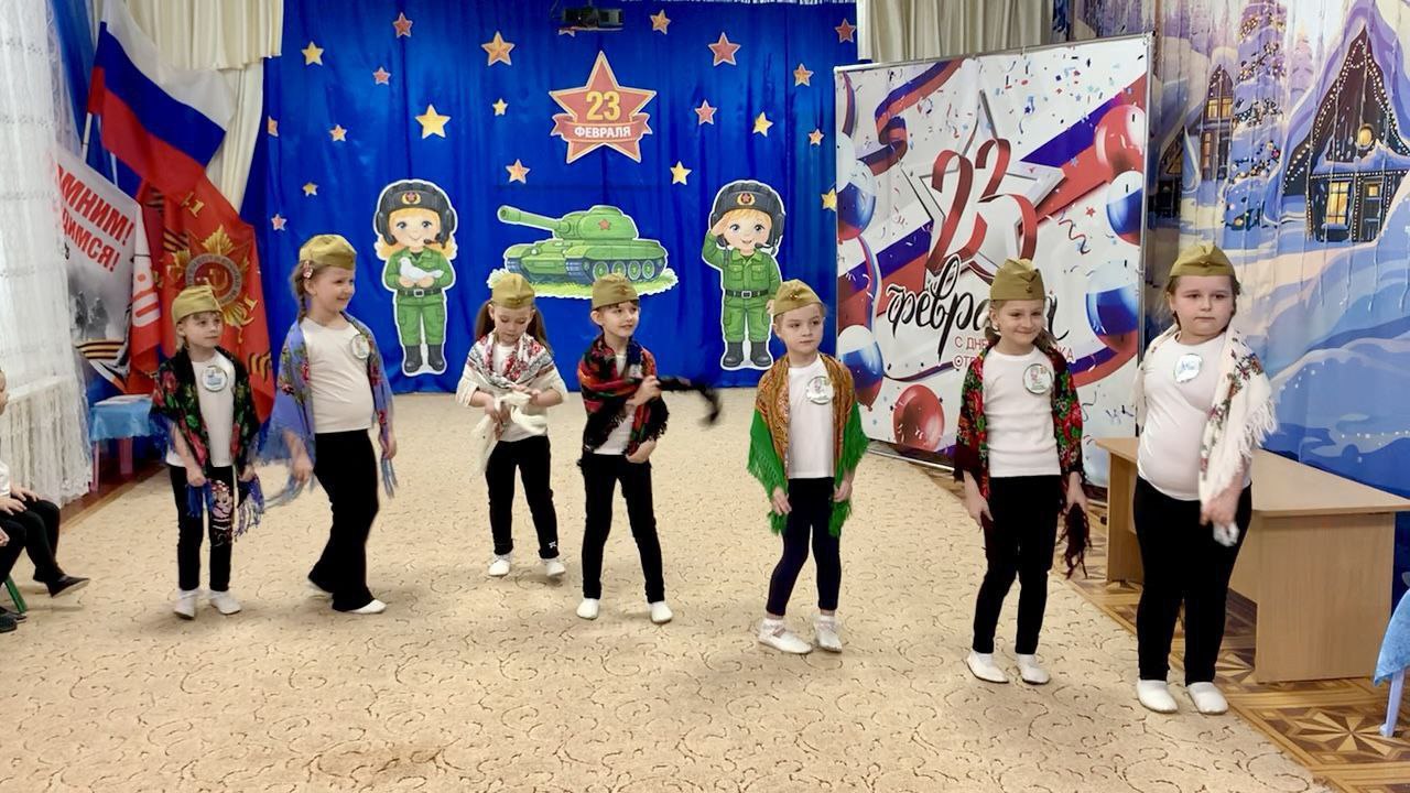 В Пришибском детском саду «Солнышко» прошел спортивный праздник «Есть такая профессия – Родину защищать», посвященный Дню защитника Отечества