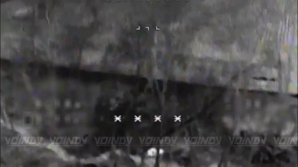 Спрятаться не вышло. На Запорожском направлении операторы БпЛА 14 гвардейской бригады спецназа группировки войск «Восток» гоняют по лесополосам пехоту противника