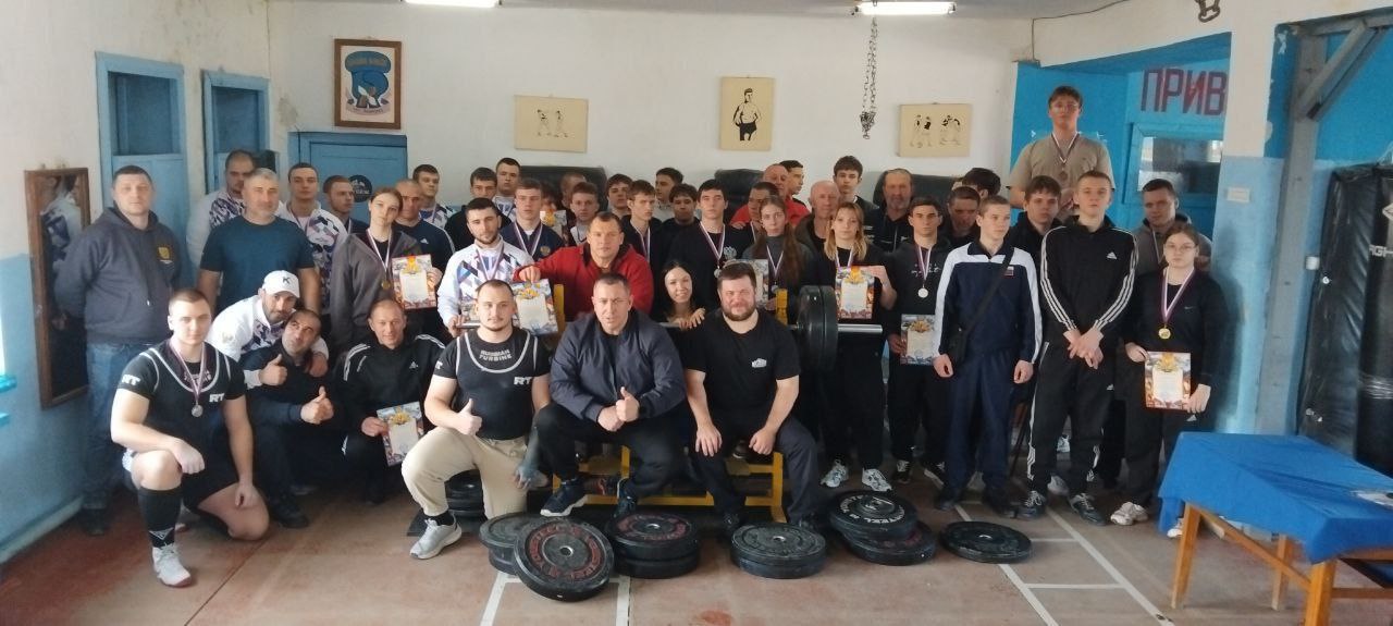 Достойное выступление михайловских пауэрлифтеров