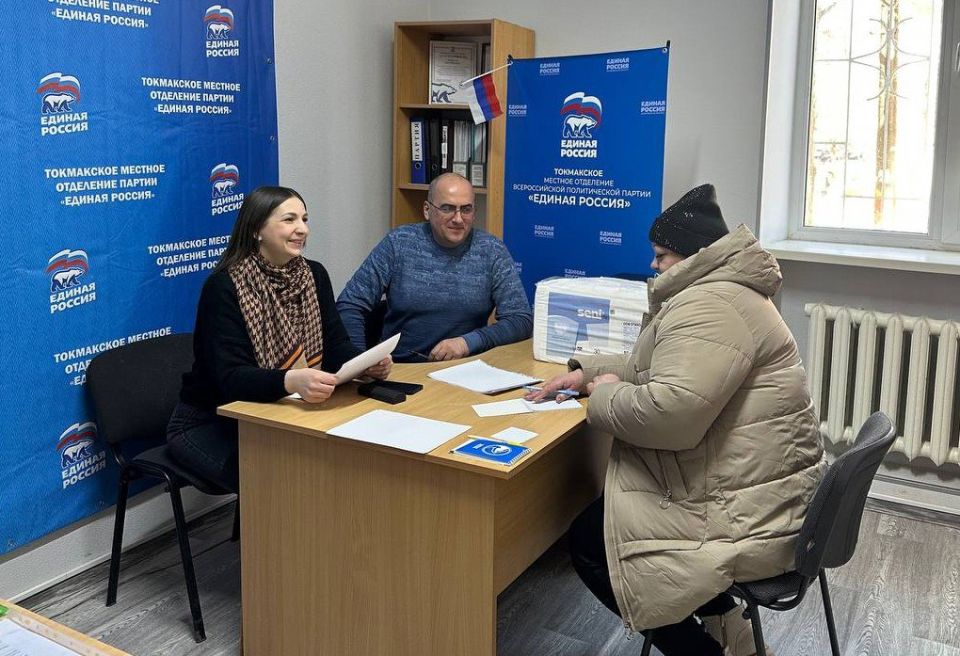 Депутаты «Единой России» провели серию встреч с местными активистами